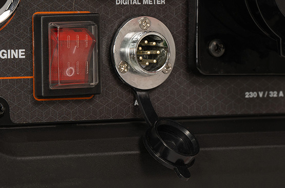 Генератор поддерживает возможность работы с блоком автоматического ввода резерва и оснащен разъемом для подключения системы управления генератором в случае отключения электроэнергии.