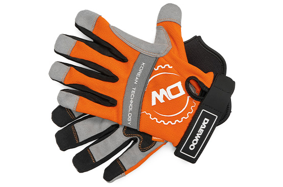 Перчатки выполнены из воздухопроницаемых и устойчивых к разрыву материалов, что обеспечивает комфортную работу и продолжительный срок службы.